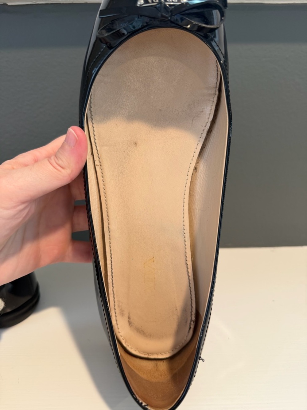 Prada Sz39 Black Patent Pointed Toe Ballet Flats Triangle Prada Logo - Picture 11 of 13
